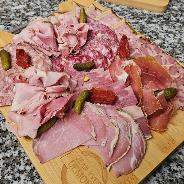 DES FÊTES SCINTILLANTES AVEC LA BOUCHERIE-CHARCUTERIE-TRAITEUR DEMONT