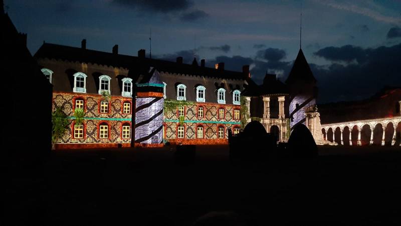 PLEINS FEUX SUR LE SPECTACLE ESTIVAL DE LAPALISSE